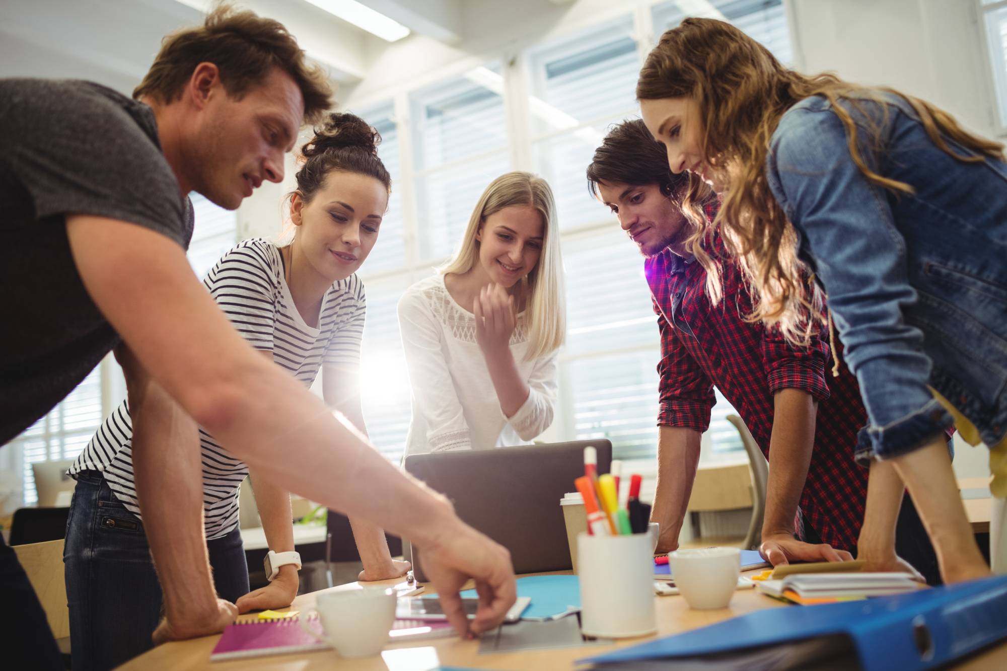 How To Get A Good Work Environment Sustainable Talent ACCIONA Web people